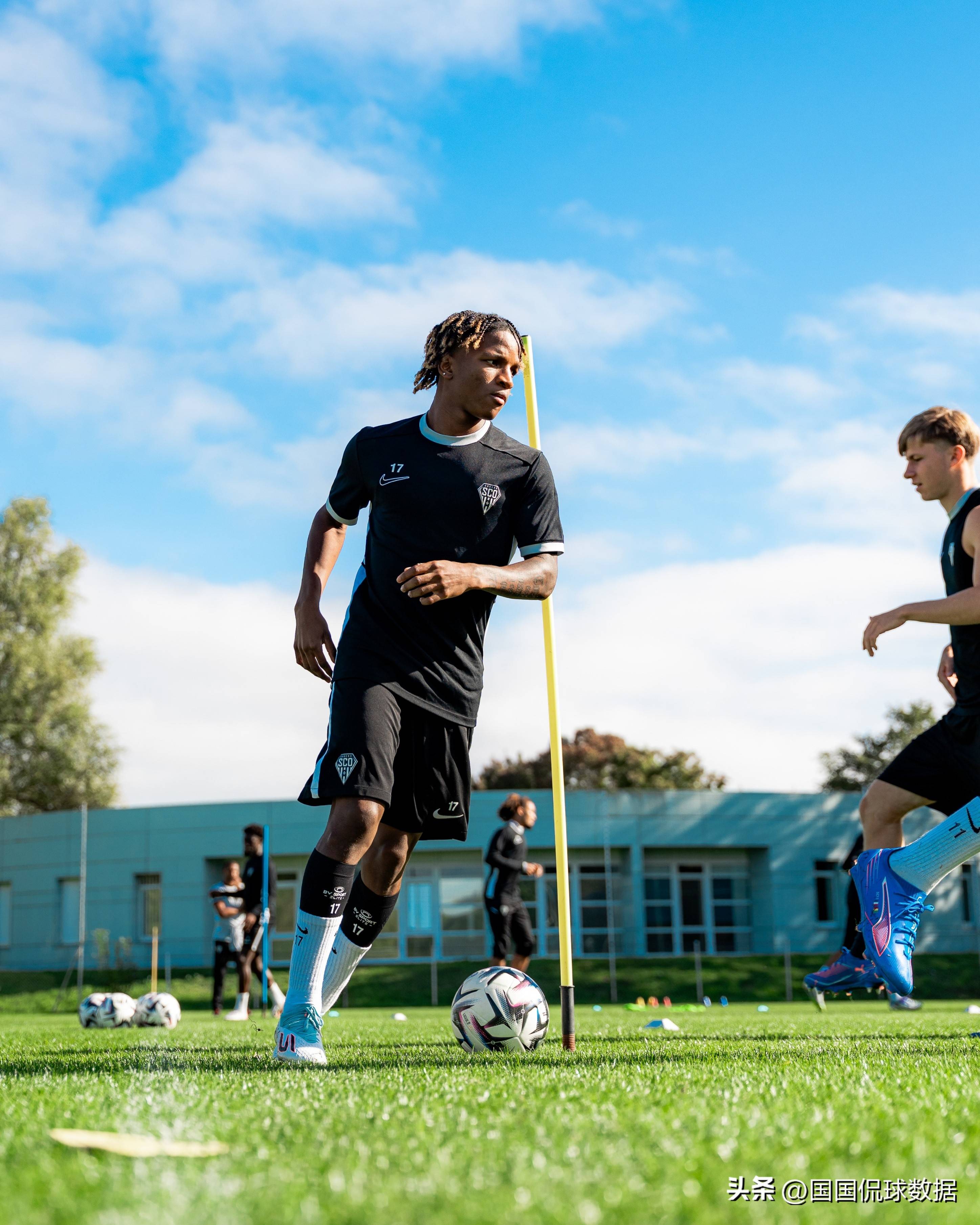 英雄联盟竞猜-法甲赛后再迎强敌，波尔图完成体检，主帅态度——引发热议，控场能力受关注的简单介绍